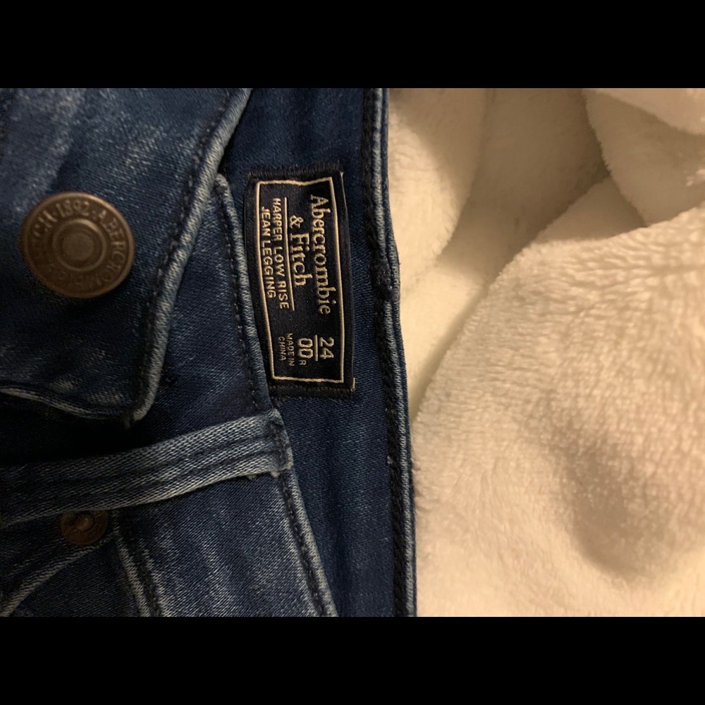 Jeans - Picture 3 of 3